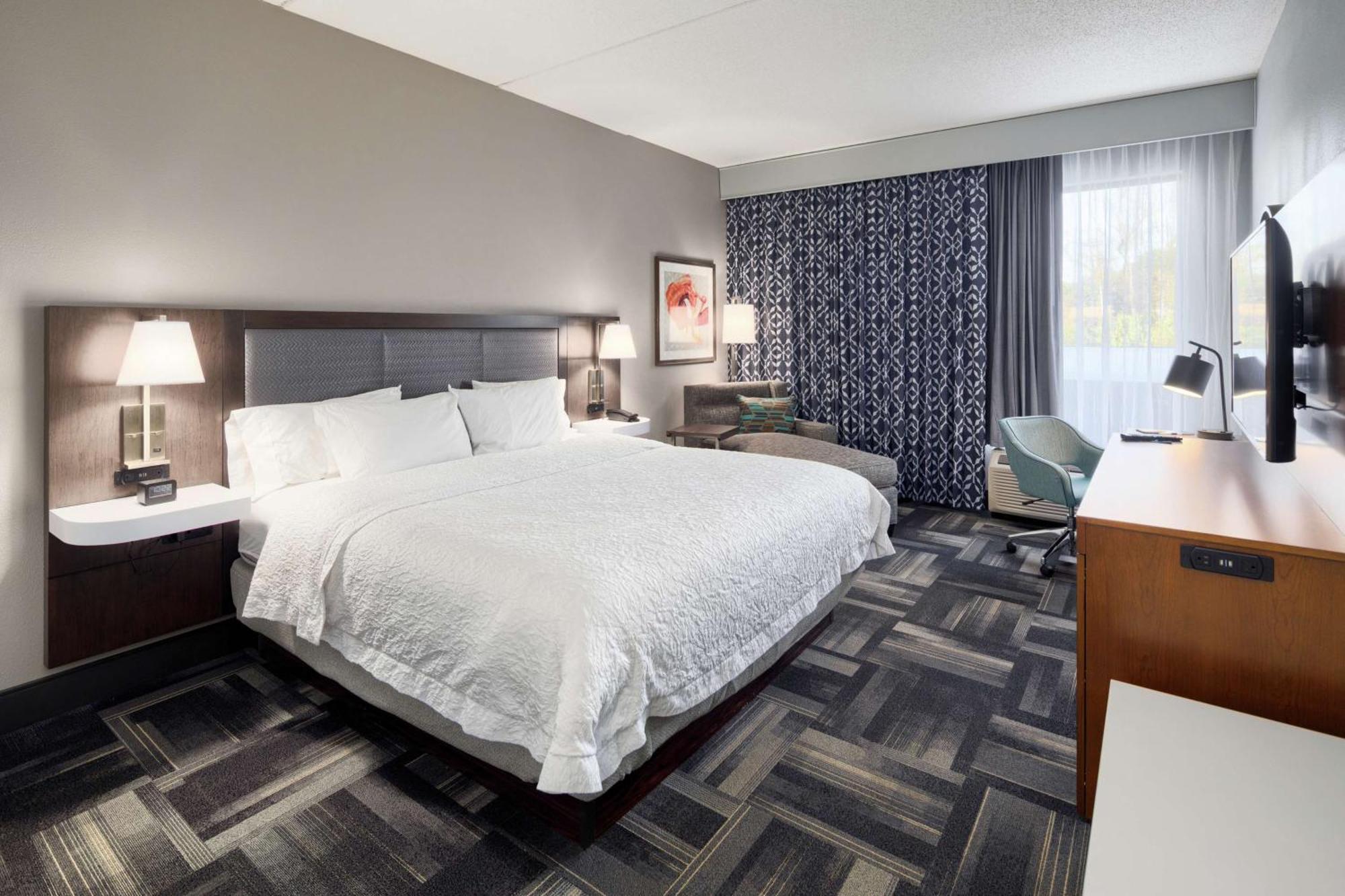 Hampton Inn Louisville Northeast Eksteriør bilde
