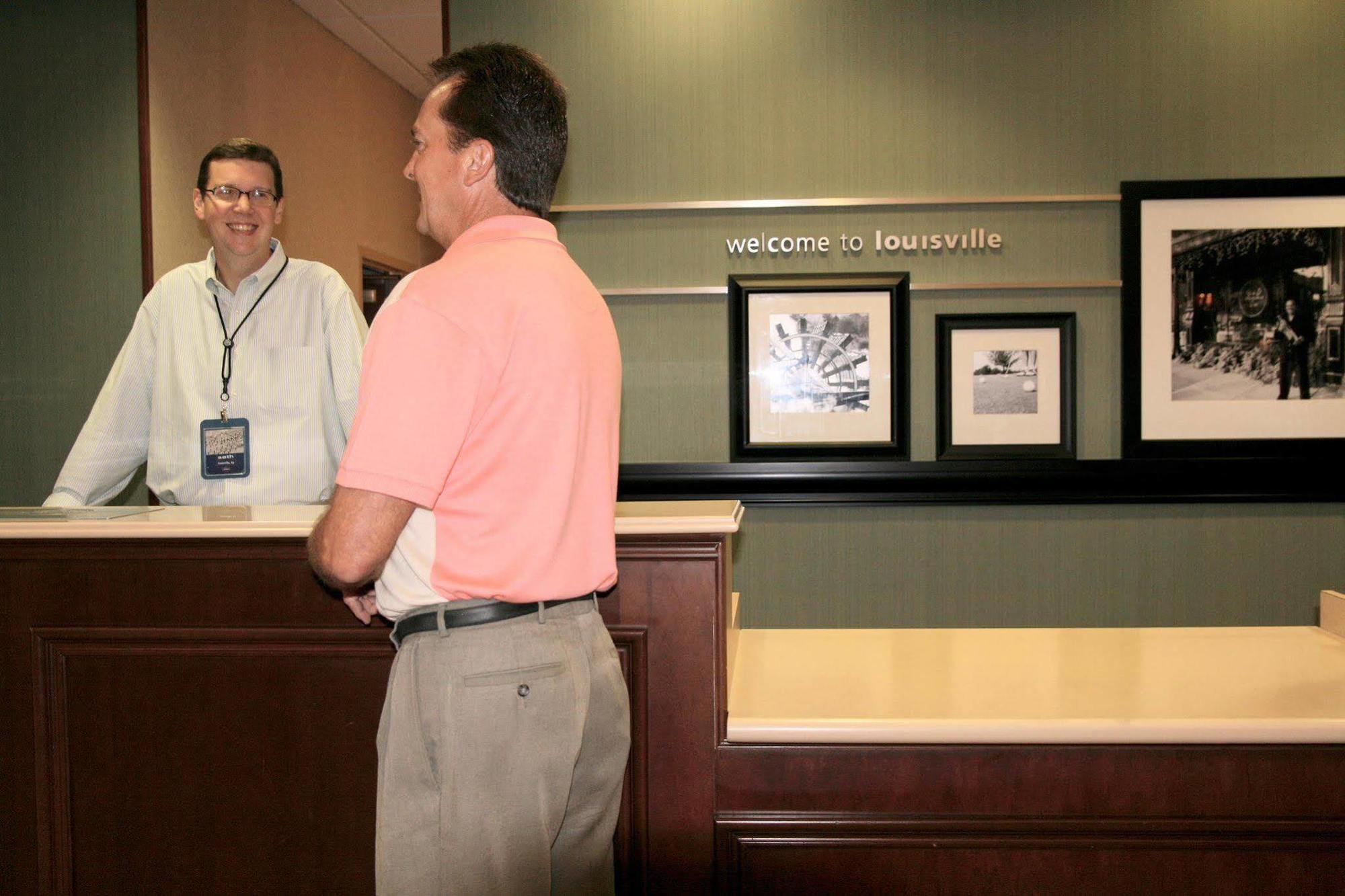 Hampton Inn Louisville Northeast Interiør bilde